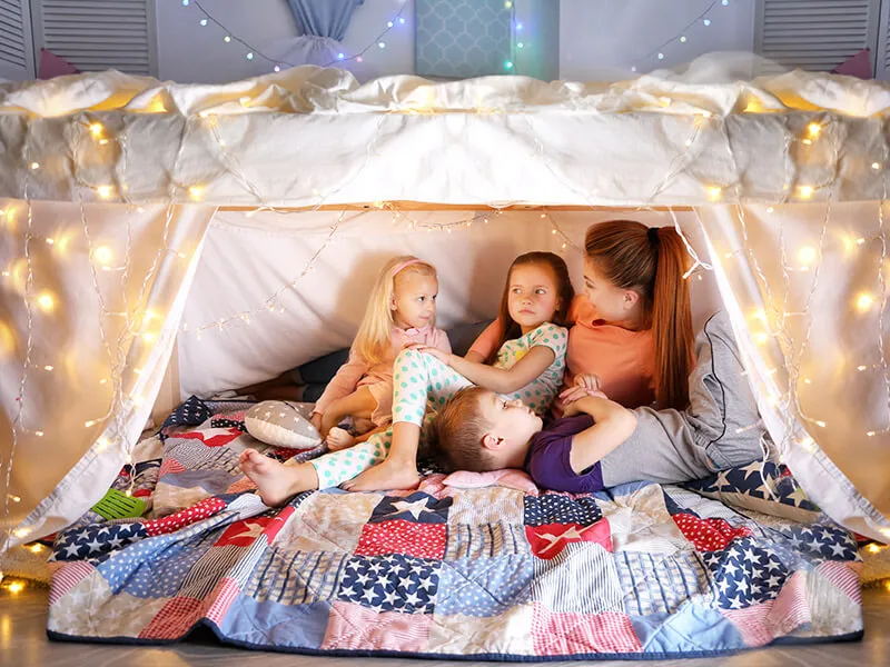 Create-a-Blanket-Fort-Wonderland